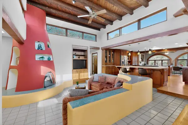 123 La Senda Road, White Rock, NM 87547