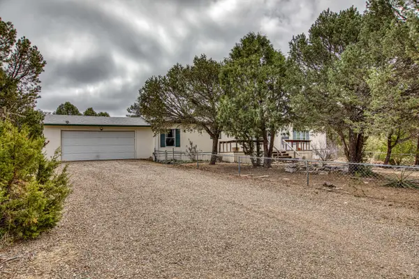 3 Franklin Court, Edgewood, NM 87015