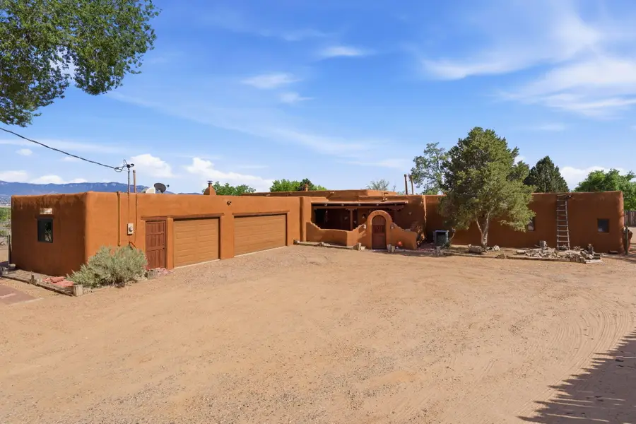 159 El Rey Drive Nw, Corrales, NM 87048 - #3
