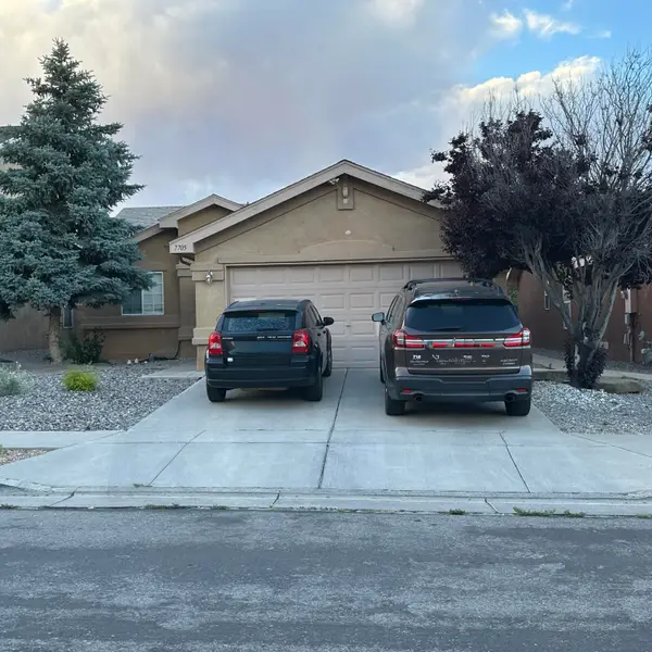 7705 Eagle Avenue Nw, Albuquerque, NM 87114