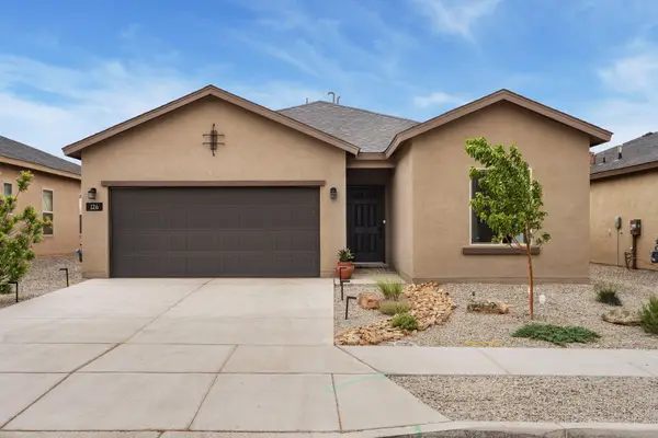 126 Spectrum Avenue Sw, Rio Rancho, NM 87124