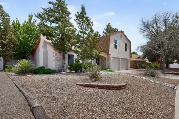 5612 Chelwood Park Boulevard Ne, Albuquerque, NM 87111