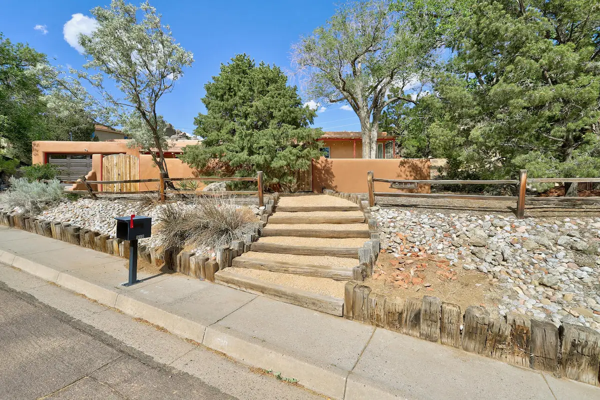510 Camino De La Sierra Ne, Albuquerque, NM 87123 - #1