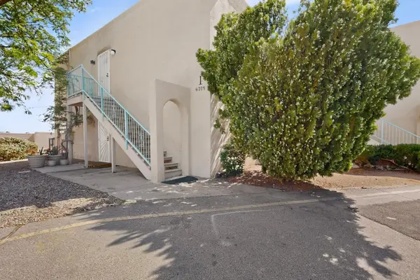 4709 Country Club Lane Nw #I10, Albuquerque, NM 87114