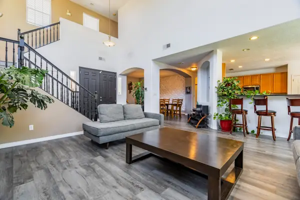 7123 Tree Line Avenue Nw, Albuquerque, NM 87114