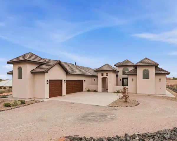 2021 Santa Ana Road Ne, Rio Rancho, NM 87144