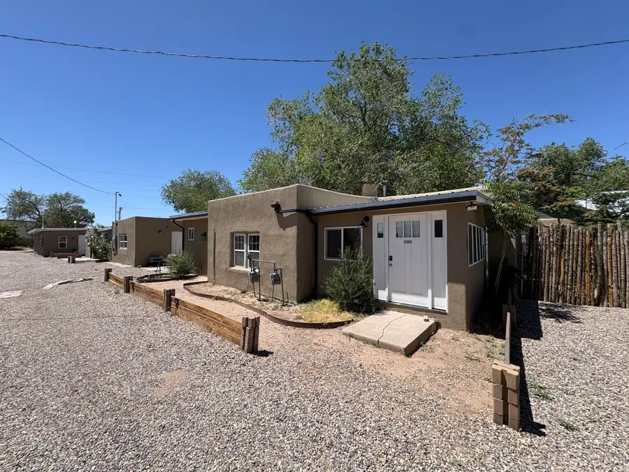 1321 15th Street Nw, Albuquerque, NM 87104 - #2