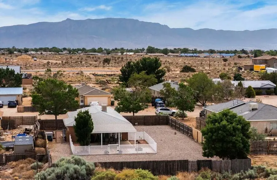 417 1st Street Sw, Rio Rancho, NM 87124 - #3