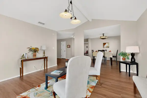 5323 Hattiesburg Avenue Nw, Albuquerque, NM 87120