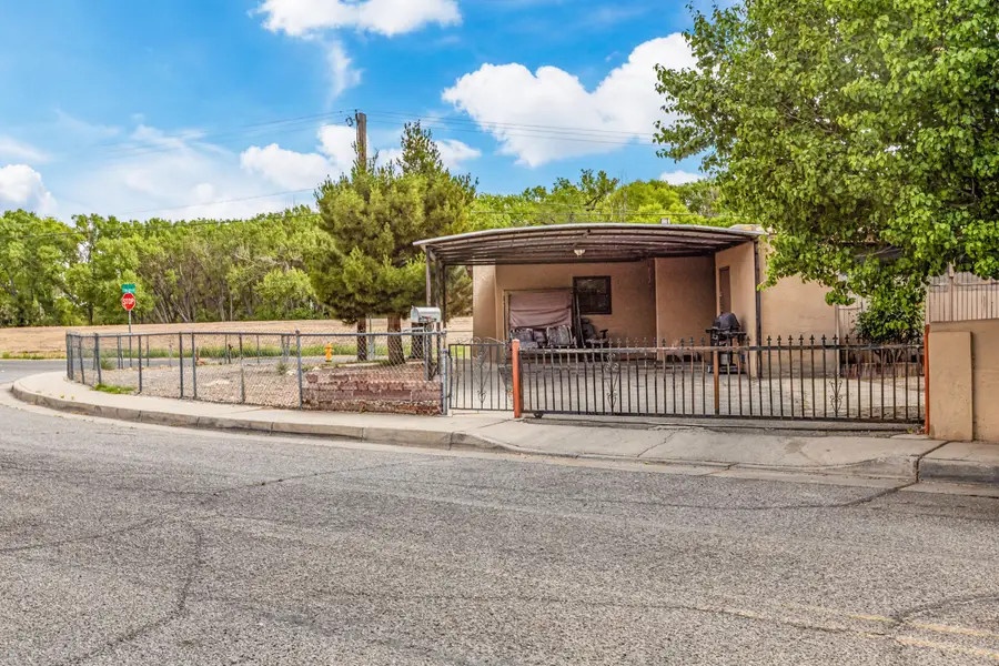 175 Sunset Place Sw, Albuquerque, NM 87105 - #2