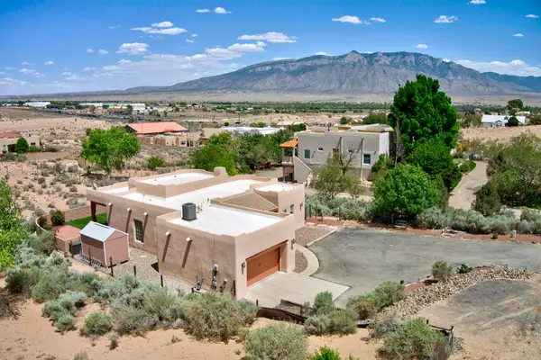 5525 Vera Cruz Road Ne, Rio Rancho, NM 87144