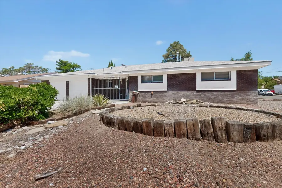 8709 James Avenue Ne, Albuquerque, NM 87111 - #3