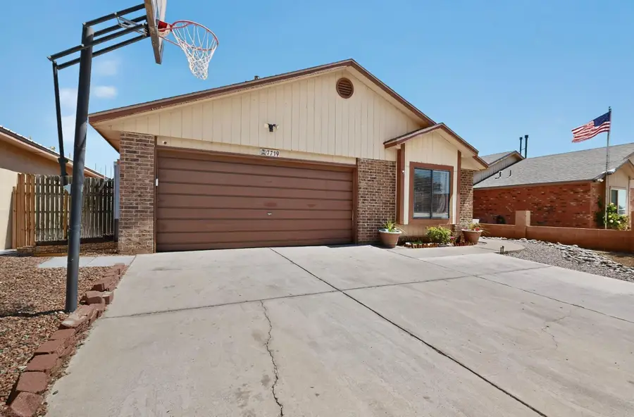 7719 San Augustine Street Nw, Albuquerque, NM 87120 - #3