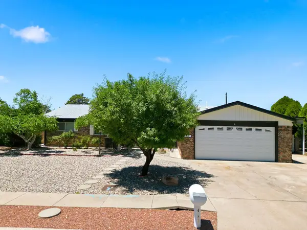 1621 Chelwood Park Boulevard Ne, Albuquerque, NM 87112