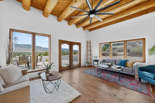 300 Chimaja Road, Corrales, NM 87048