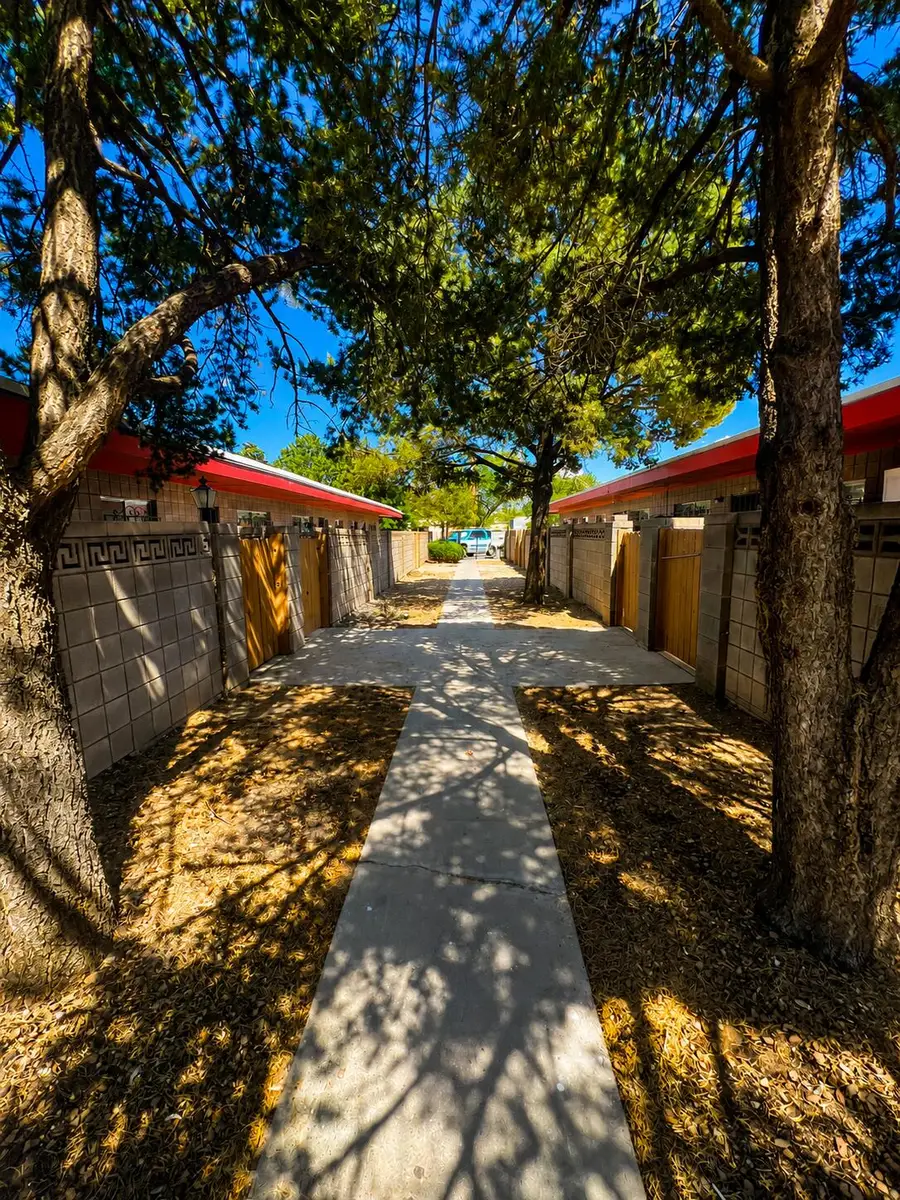 635 Mesilla Street Se, Albuquerque, NM 87108 - #2
