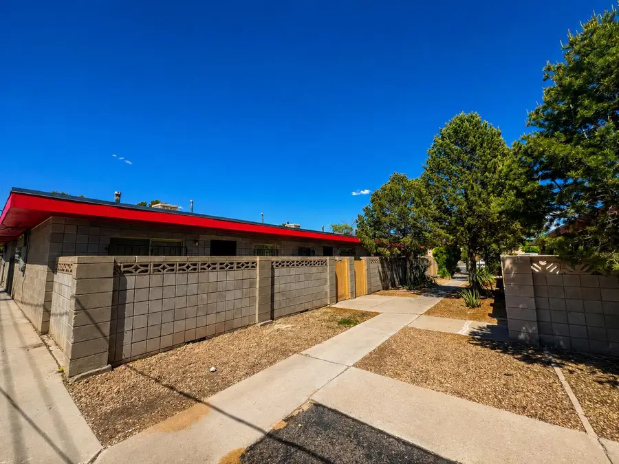 635 Mesilla Street Se, Albuquerque, NM 87108 - #3
