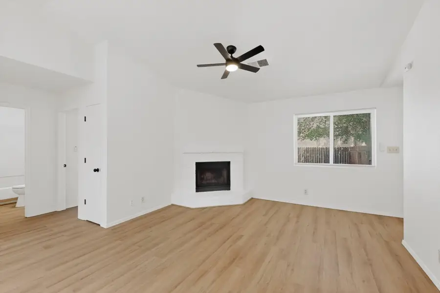 6509 Flynn Avenue Nw, Albuquerque, NM 87120 - #3