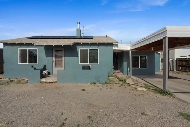 207 52nd Street Sw, Albuquerque, NM 87105 - #2