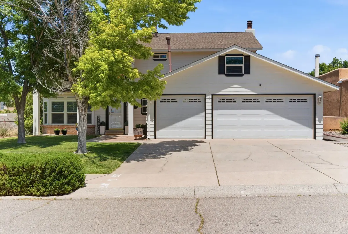 9601 Villa Del Rey Ne, Albuquerque, NM 87111 - #1