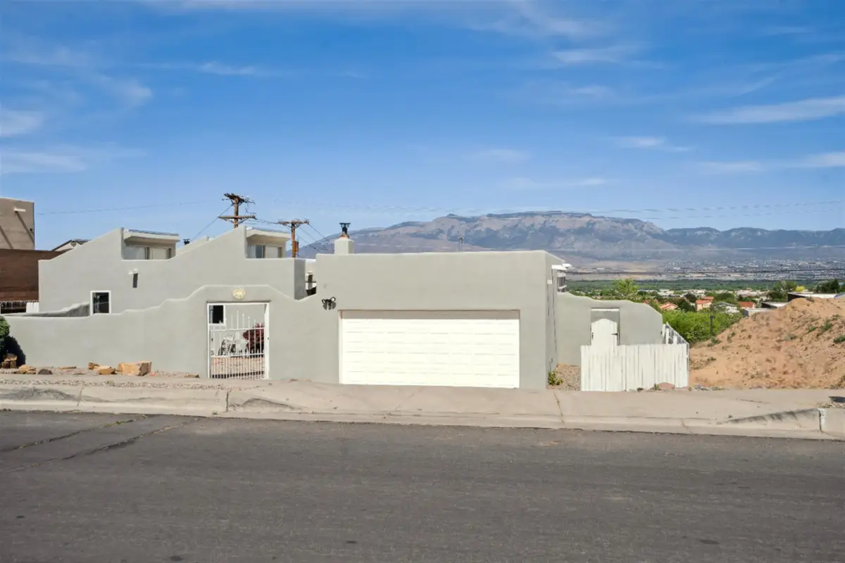 10520 Redbud Street Nw, Albuquerque, NM 87114 - #1