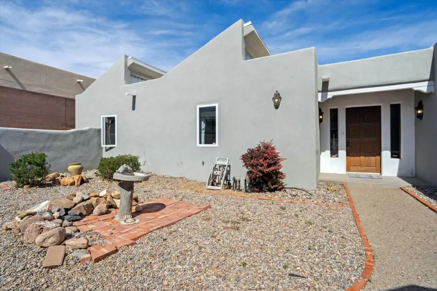 10520 Redbud Street Nw, Albuquerque, NM 87114 - #2