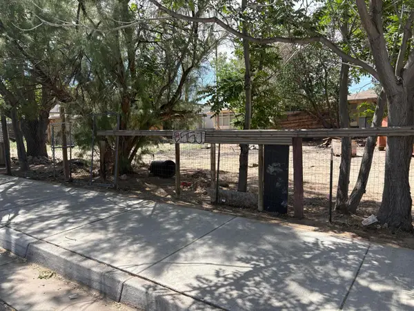 302 Thaxton Avenue Se, Albuquerque, NM 87102