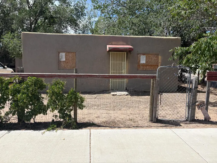 302 Thaxton Avenue Se, Albuquerque, NM 87102 - #3