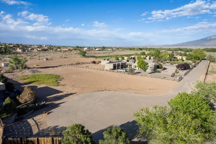 21 Paseo C De Baca Road, Corrales, NM 87048 - #2