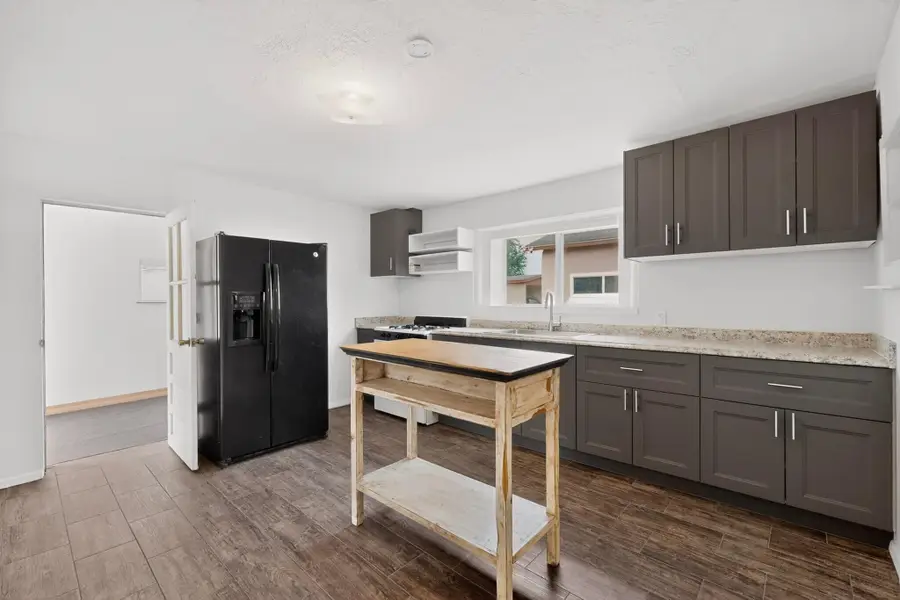 2426 Dora Avenue Nw, Albuquerque, NM 87104 - #3