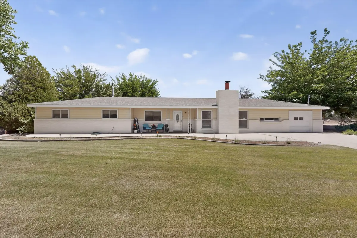 430 Abo Road, Bosque Farms, NM 87068 - #1