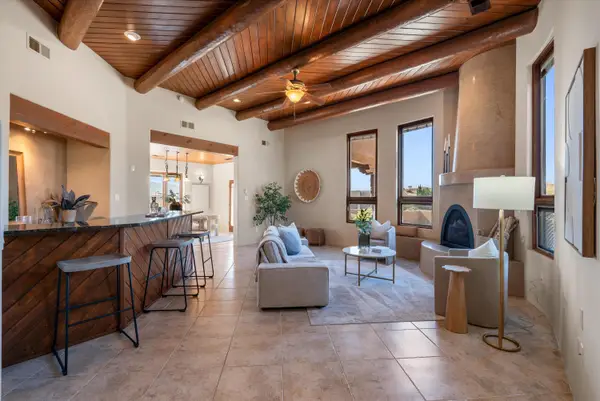 4400 Oxbow North Trail Nw, Albuquerque, NM 87120