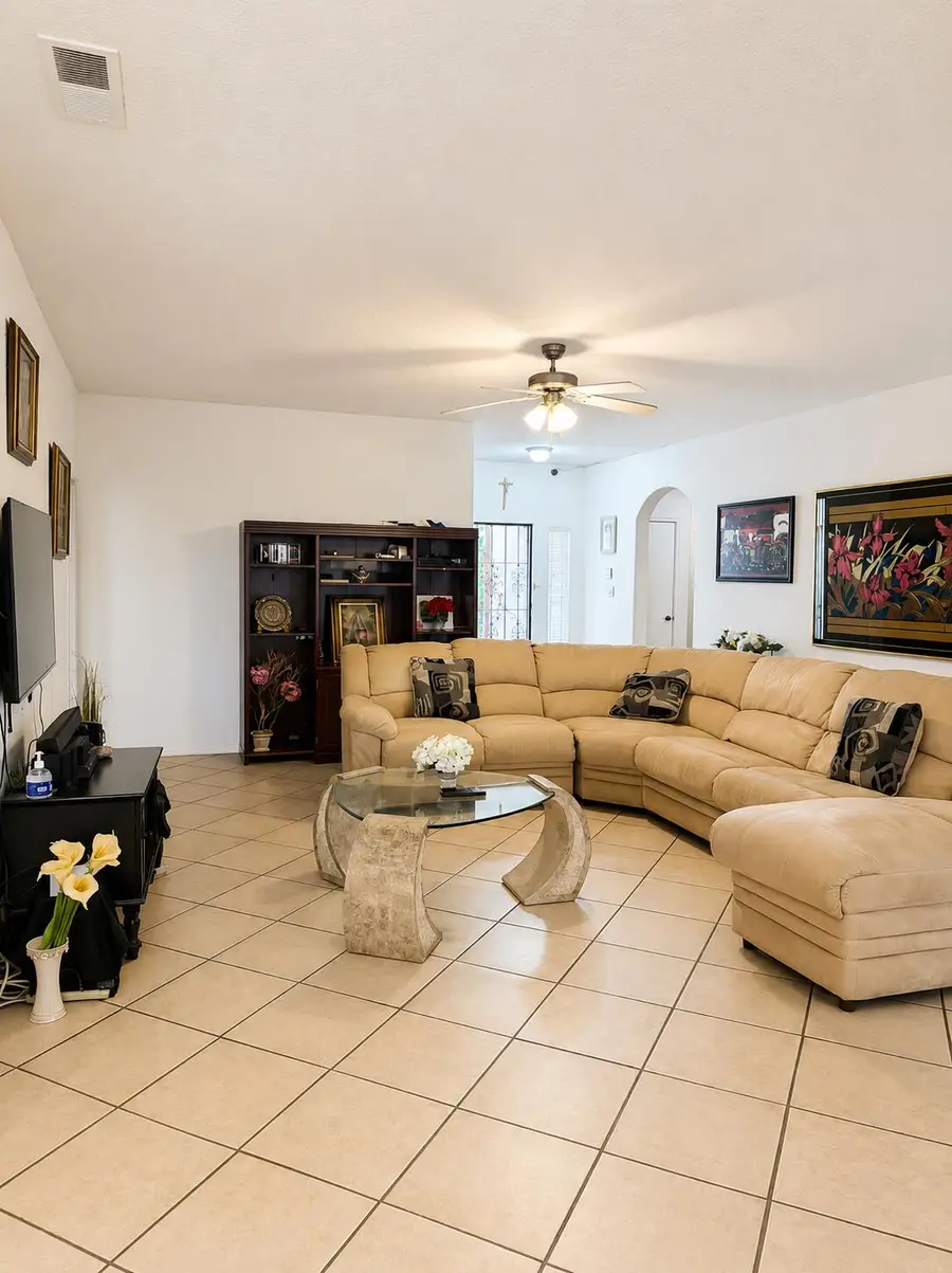 9904 Rio Corto Avenue Sw, Albuquerque, NM 87121 - #3