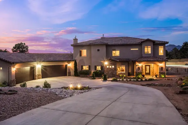 12201 Santa Monica Drive Ne, Albuquerque, NM 87122