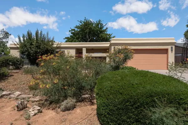 9209 Layton Avenue Ne, Albuquerque, NM 87111