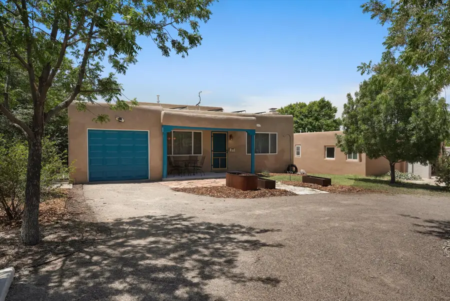 813 Girard Boulevard Se, Albuquerque, NM 87106 - #2