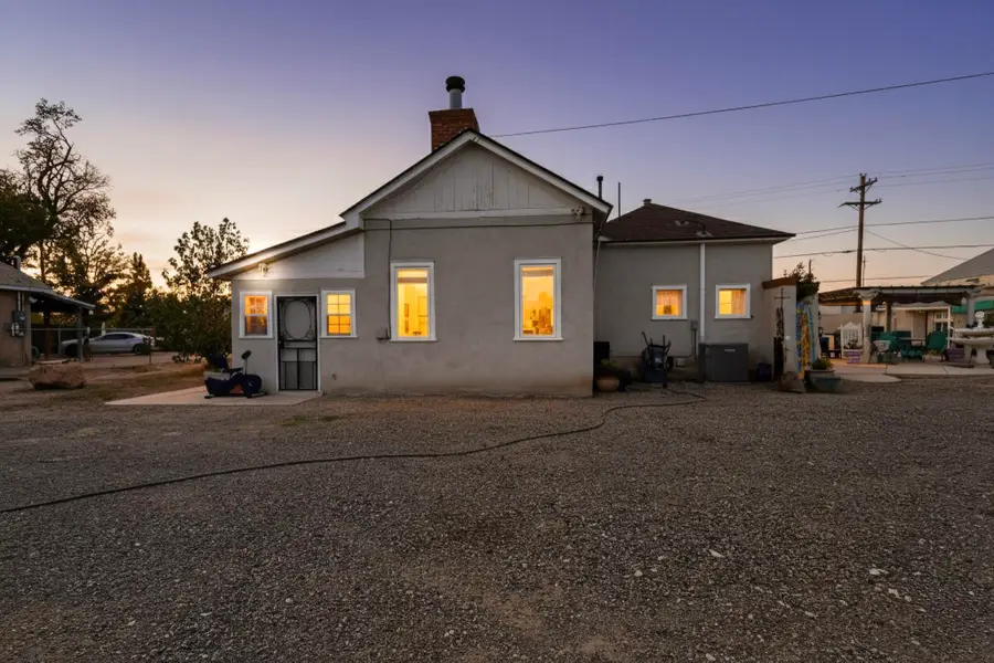 1224 12th Street Nw, Albuquerque, NM 87104 - #2