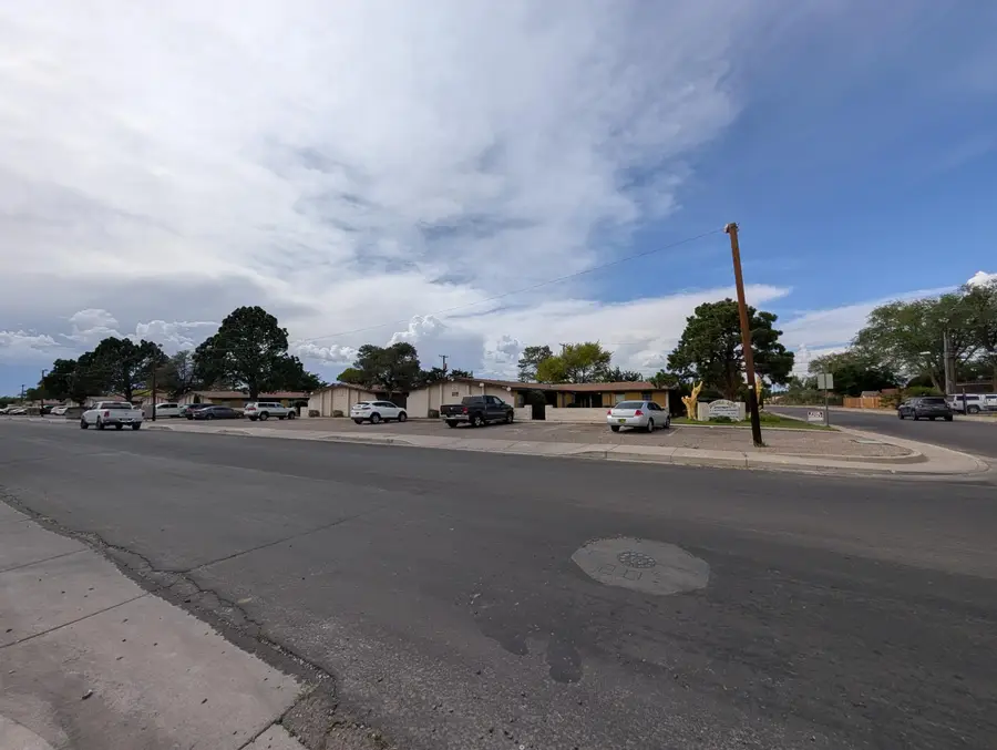 7909 Marquette Avenue Ne, Albuquerque, NM 87108 - #3
