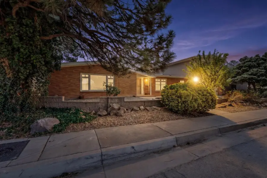 713 Montclaire Drive Ne, Albuquerque, NM 87110 - #2