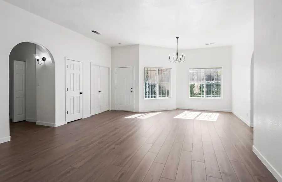 8735 Palomar Avenue Ne, Albuquerque, NM 87109 - #3
