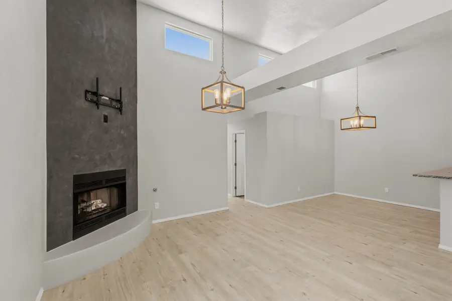 5612 Baer Place Nw, Albuquerque, NM 87120 - #3
