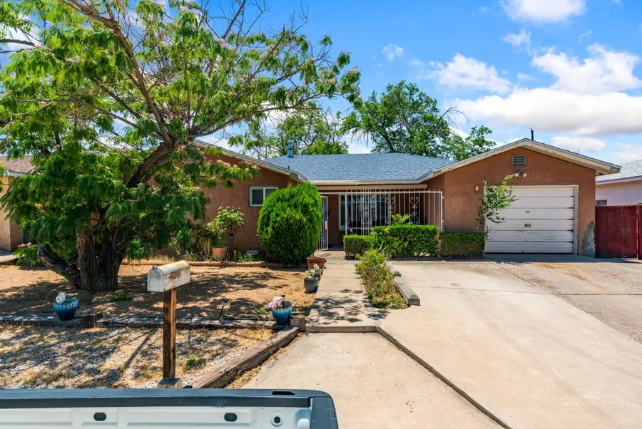4016 Ponderosa Avenue Ne, Albuquerque, NM 87110 - #2