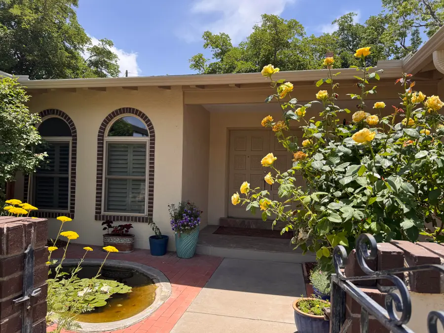 7704 Spring Avenue Ne, Albuquerque, NM 87110 - #2
