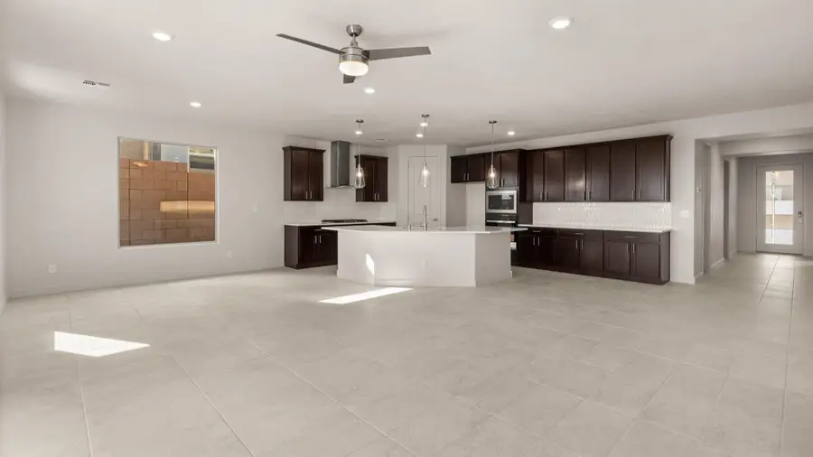 2435 Marble Avenue Ne, Rio Rancho, NM 87144 - #2