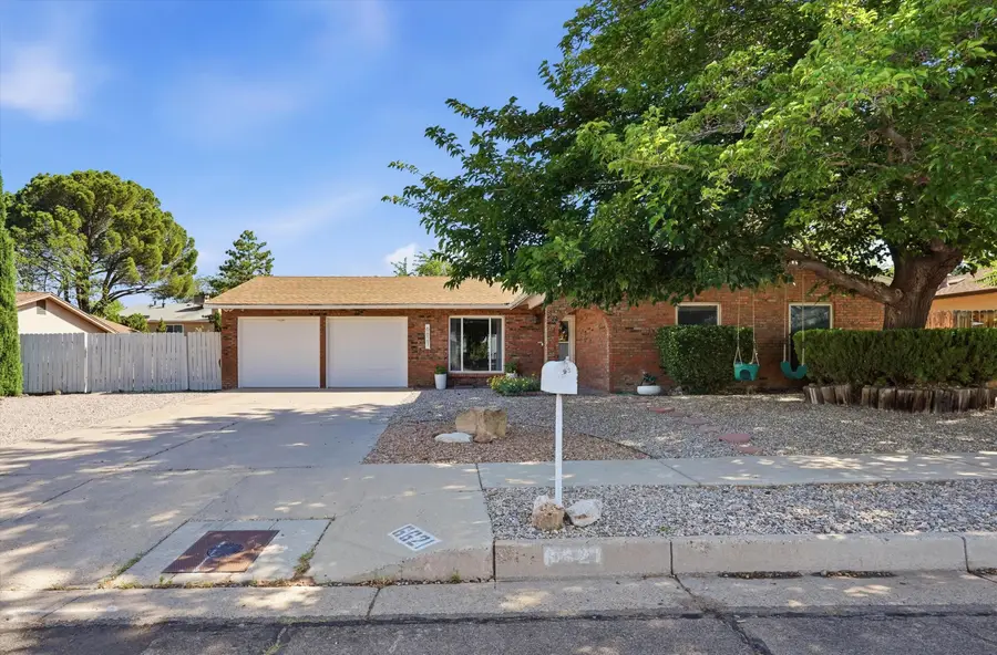 6621 Hensch Avenue Ne, Albuquerque, NM 87109 - #2
