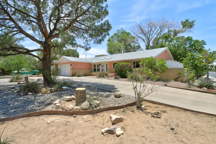 421 La Veta Drive Ne, Albuquerque, NM 87108 - #2