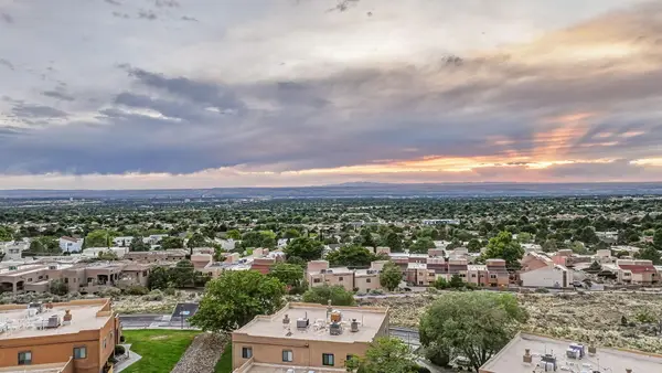 2900 Vista Del Rey Ne #UNIT 19A, Albuquerque, NM 87112