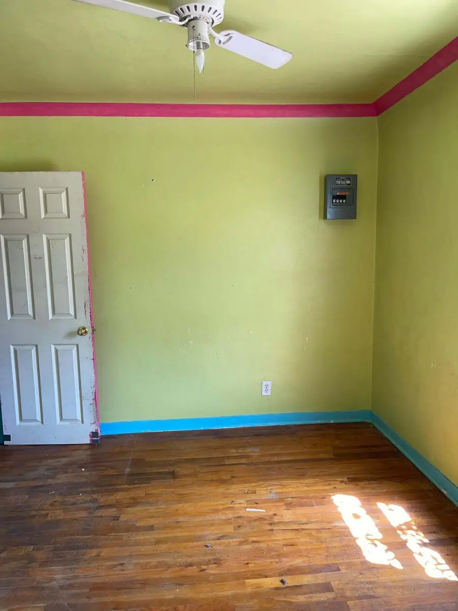712 Thaxton Avenue Se, Albuquerque, NM 87102 - #3