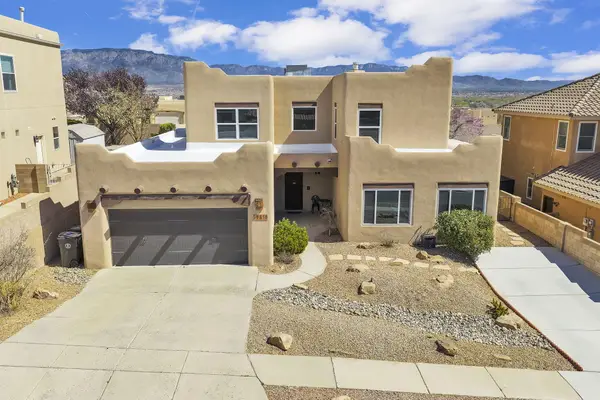 9816 Buckeye Street Nw, Albuquerque, NM 87114