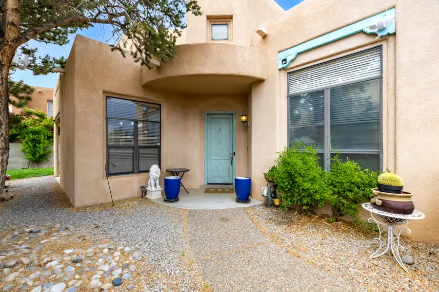 9005 Corona Avenue Ne, Albuquerque, NM 87111 - #2